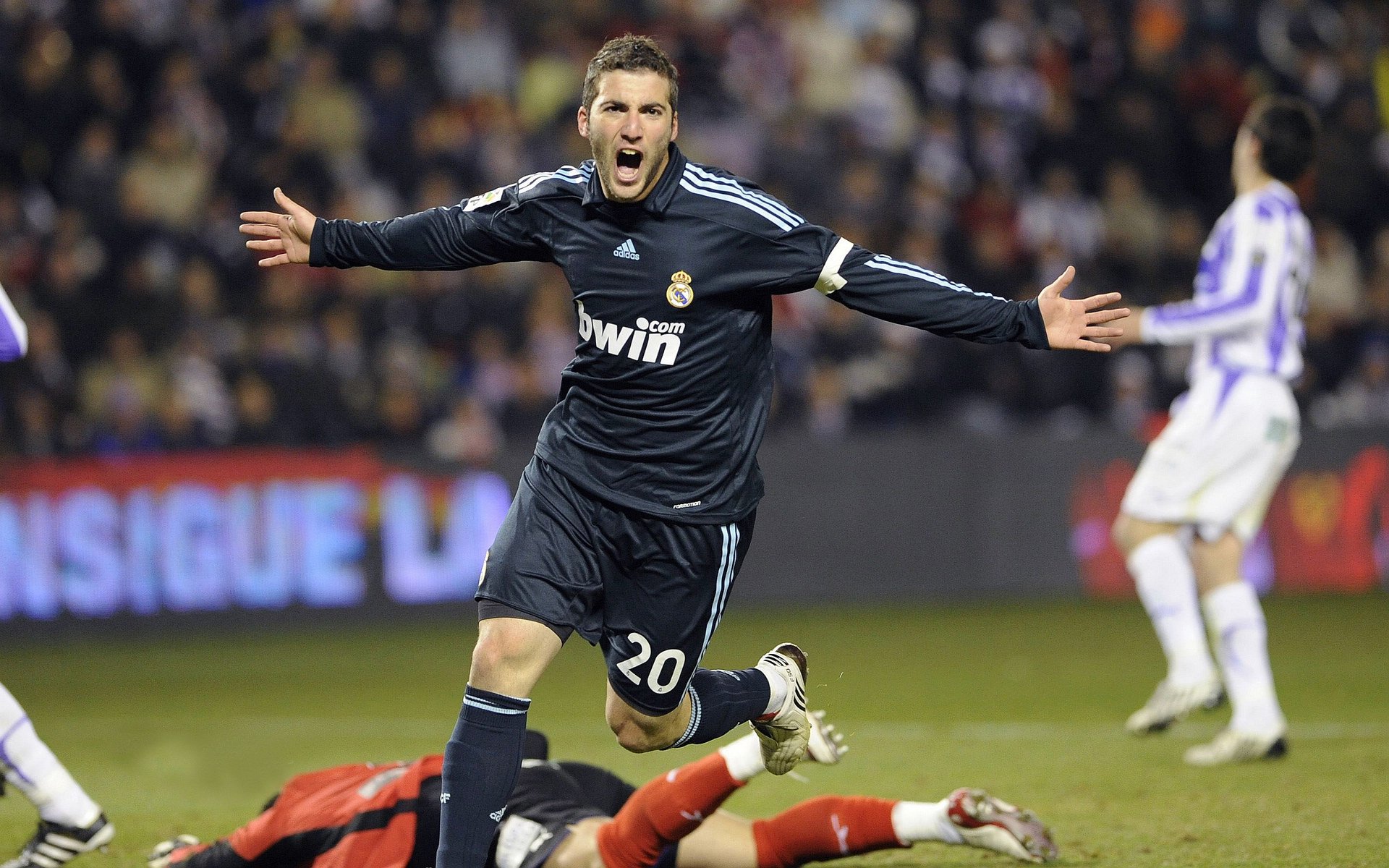 世界杯：联合申办国联合推出“多城市护照” 球迷可收集不同城市印章